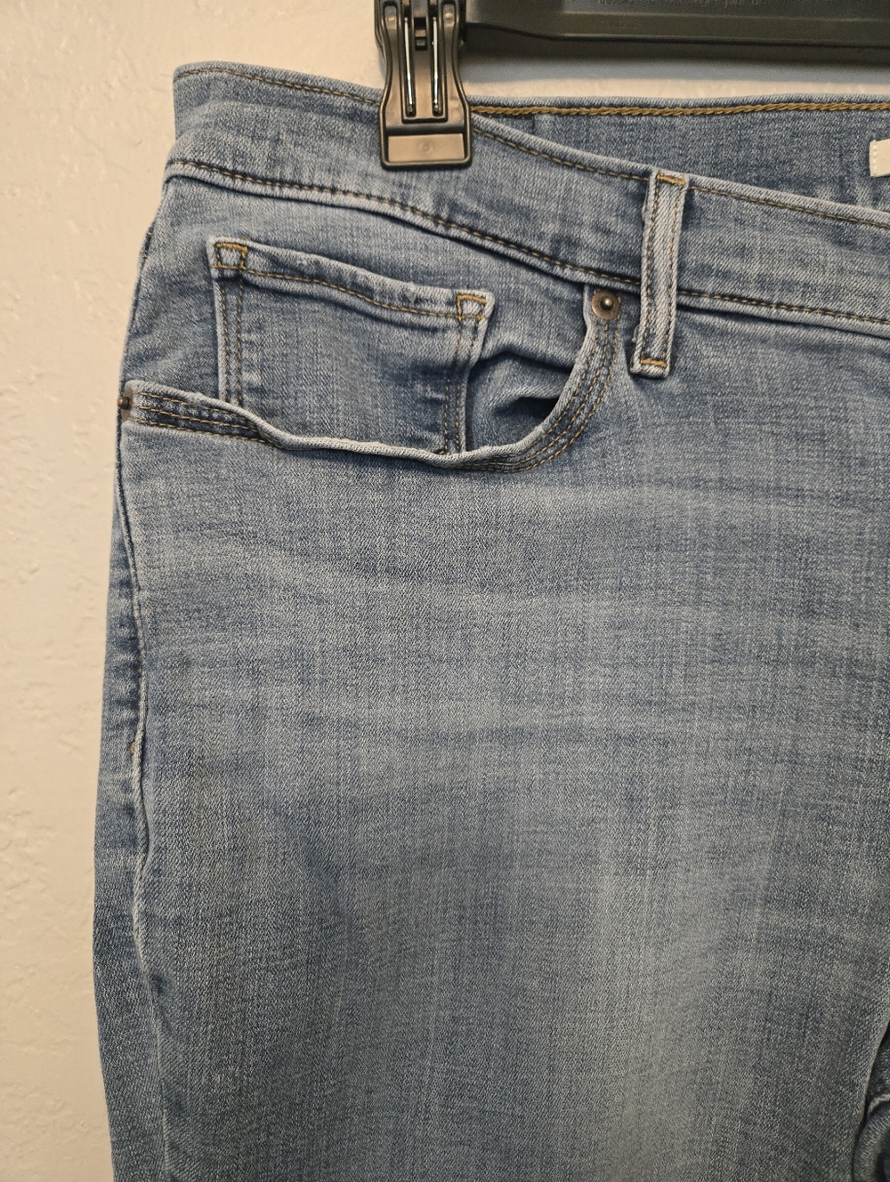 Levis Classic Bootcut Jeans, Womens, Size 18 - Picture 7 of 12